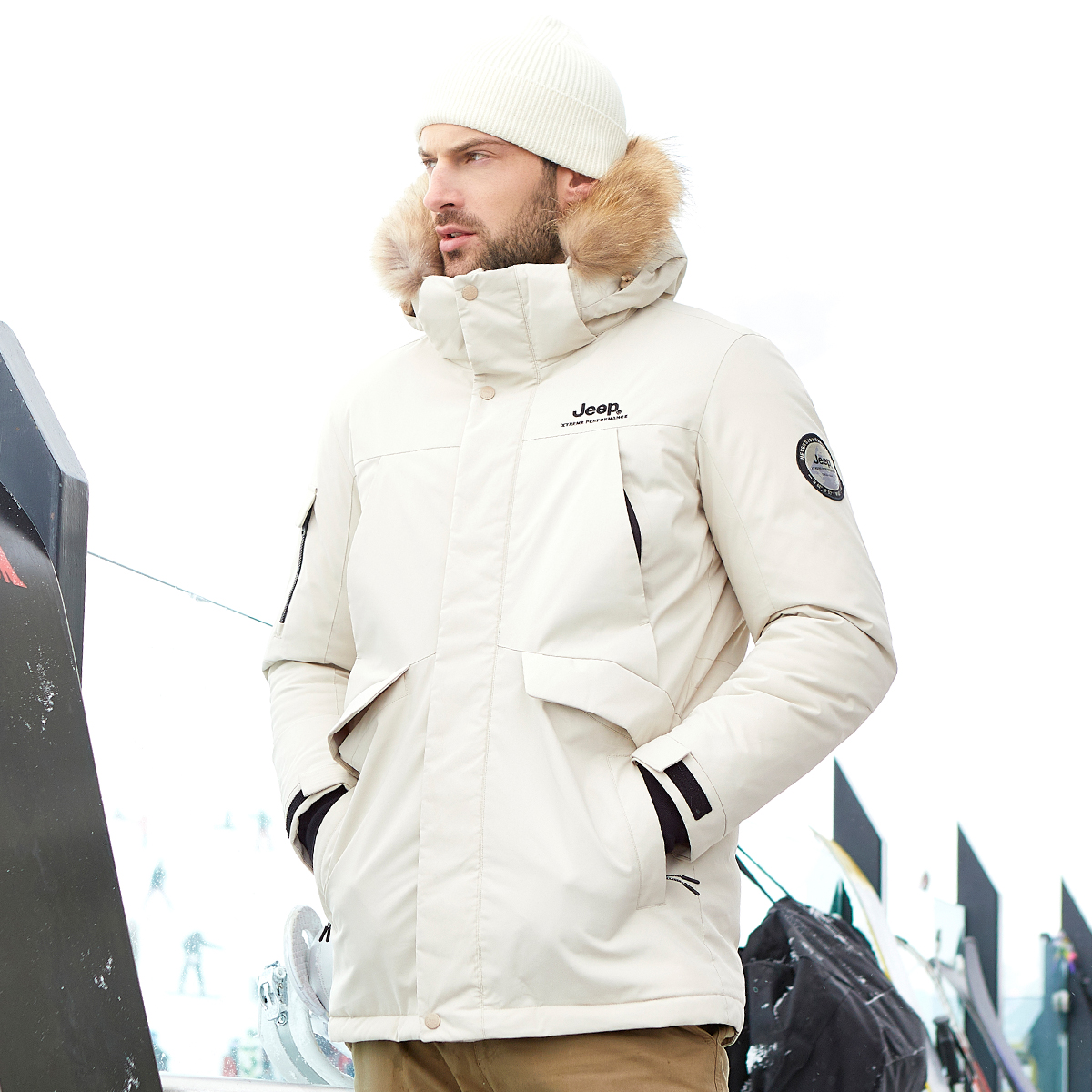 Jeep  Mid-Length Down Jacket with Detachable Raccoon Fur Collar Logo. J242094799 圖 12