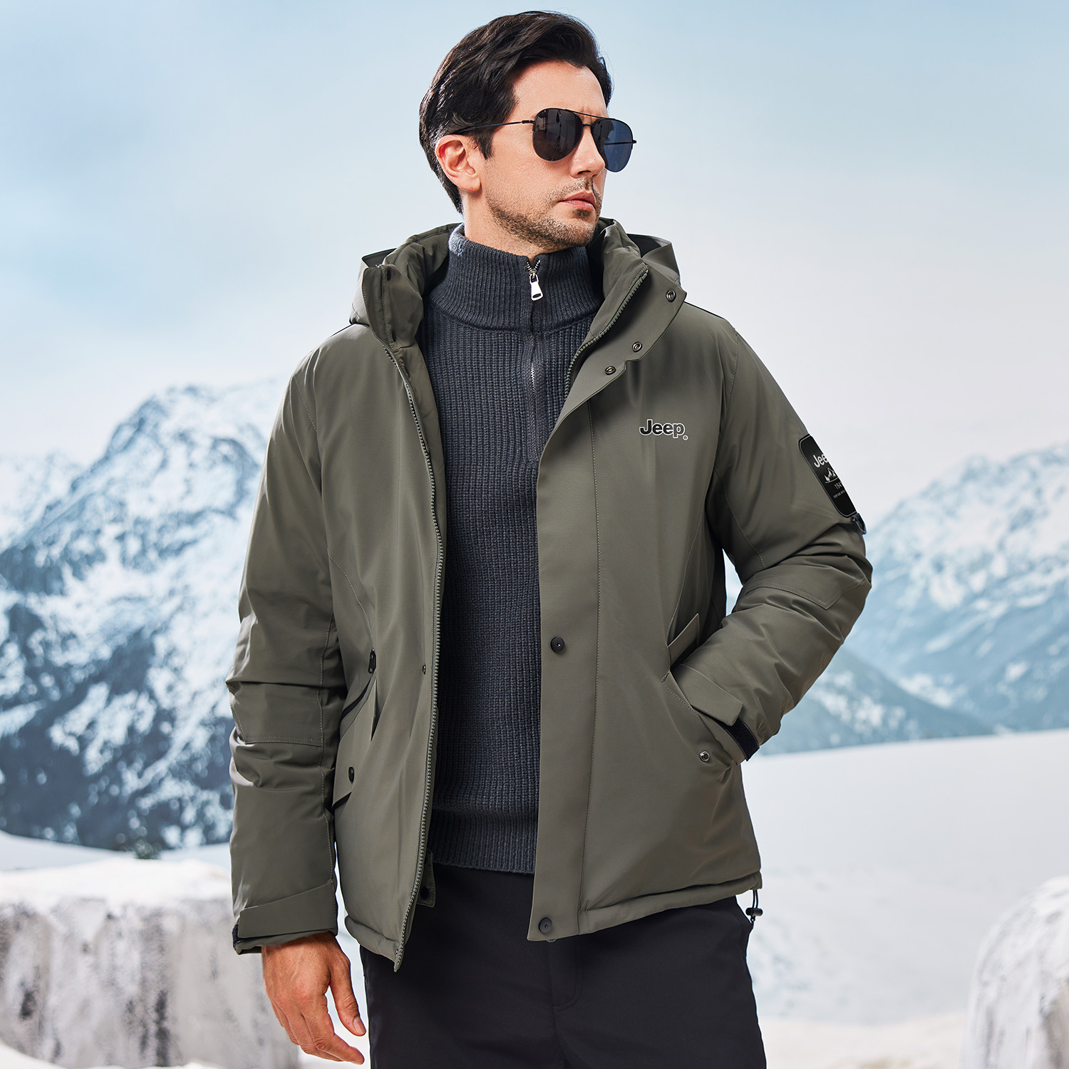 Sizing 吉普重力系列极端天气连帽羽绒服适合徒步露营. P844MWD444-jd