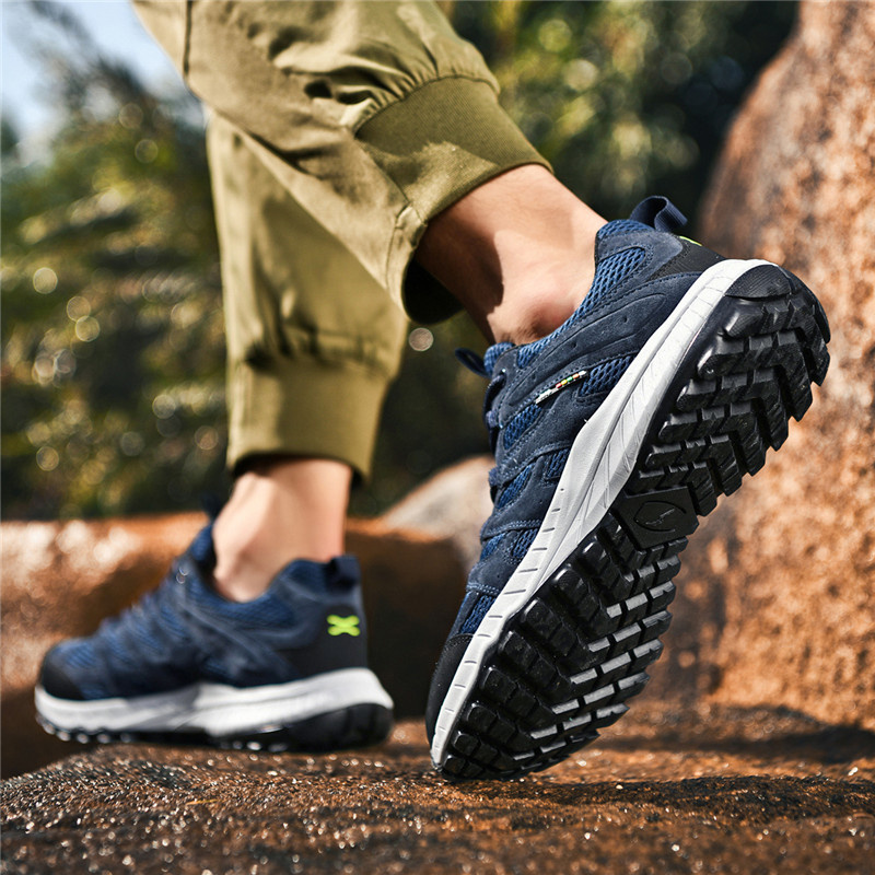 Details for Jeep Low-Top Sneakers 'Deep Blue Buckle Chunky Sole' J111091201