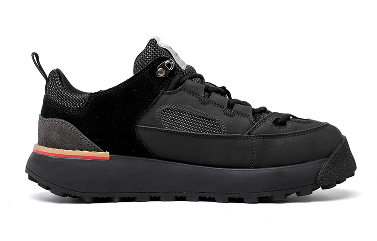 Order Jeep Outdoor Low ''Veelzijdig'' P141591236