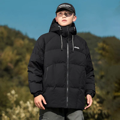 Jeep男女同款简约连帽羽绒服,Logo印花保暖设计 P844MWD215J Purchase Jeep男女同款简约连帽羽绒服,Logo印花保暖设计 P844MWD215J