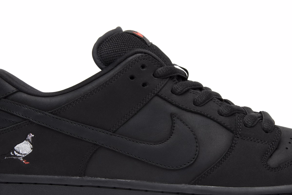 Jeff Staple x Nike SB Dunk Low Pro 'Black Pigeon'