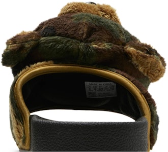 Jeremy Scott x adidas Adilette Slide 'Camo Teddy' - Selipar Camo Teddy Jeremy Scott. H02882 Sizing Jeremy Scott x adidas Adilette Slide 'Camo Teddy' - Selipar Camo Teddy Jeremy Scott. H02882