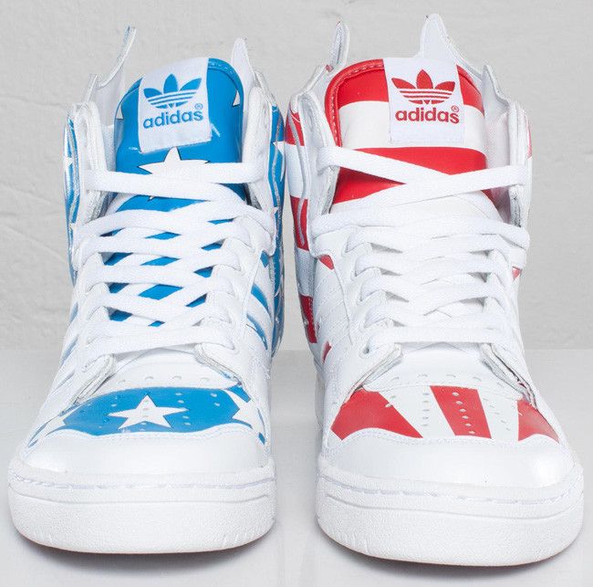 Order Jeremy Scott x adidas Wings 2.0 ''Étoiles et Rayures'' V24619