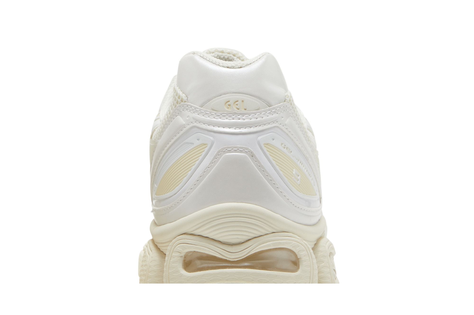 Cheap Jessica Gonsalves x ASICS GEL-Nimbus 9合作款跑鞋 1201A733-100