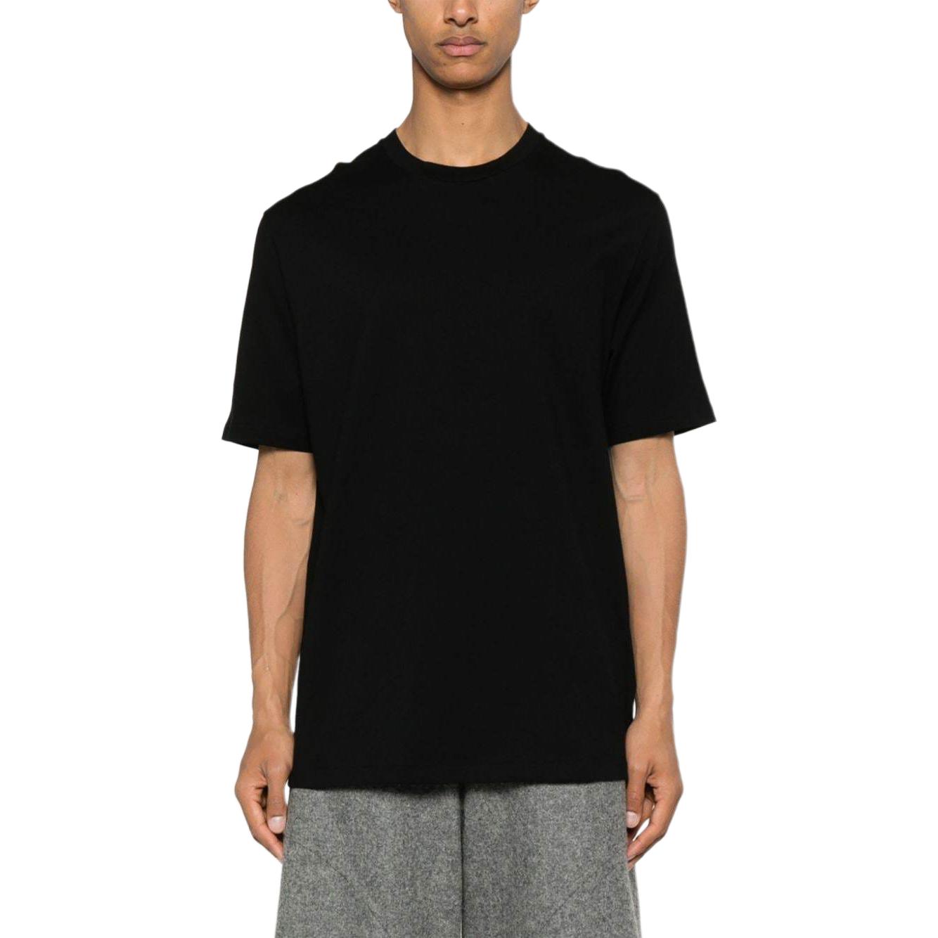 Lookbook JIL SANDER 黑色圆领印花Logo短袖T恤。 J22GC0189J46219-BLACK