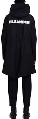 JIL SANDER Jaket Hitam Solid dengan Hoodie dan Kancing Panjang Sedang J23AA0008-J45070-001 Lookbook JIL SANDER Jaket Hitam Solid dengan Hoodie dan Kancing Panjang Sedang J23AA0008-J45070-001