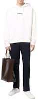 JIL SANDER 白色連帽長袖上衣 印Logo設計。 JPUU707533-MU248608-102 Lookbook JIL SANDER 白色連帽長袖上衣 印Logo設計。 JPUU707533-MU248608-102