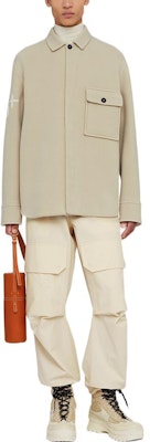 Jil Sander FW22 卡其色領口襯衫外套. J47BN0019-J40031-278 Lookbook Jil Sander FW22 卡其色領口襯衫外套. J47BN0019-J40031-278