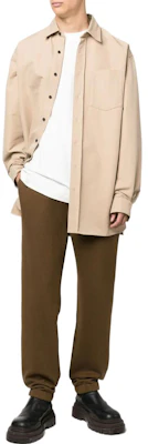 JIL SANDER FW22 Unisex Kaos Crewneck Putih dengan Desain Logo Patch. J47GC0001J45048100 Lookbook JIL SANDER FW22 Unisex Kaos Crewneck Putih dengan Desain Logo Patch. J47GC0001J45048100