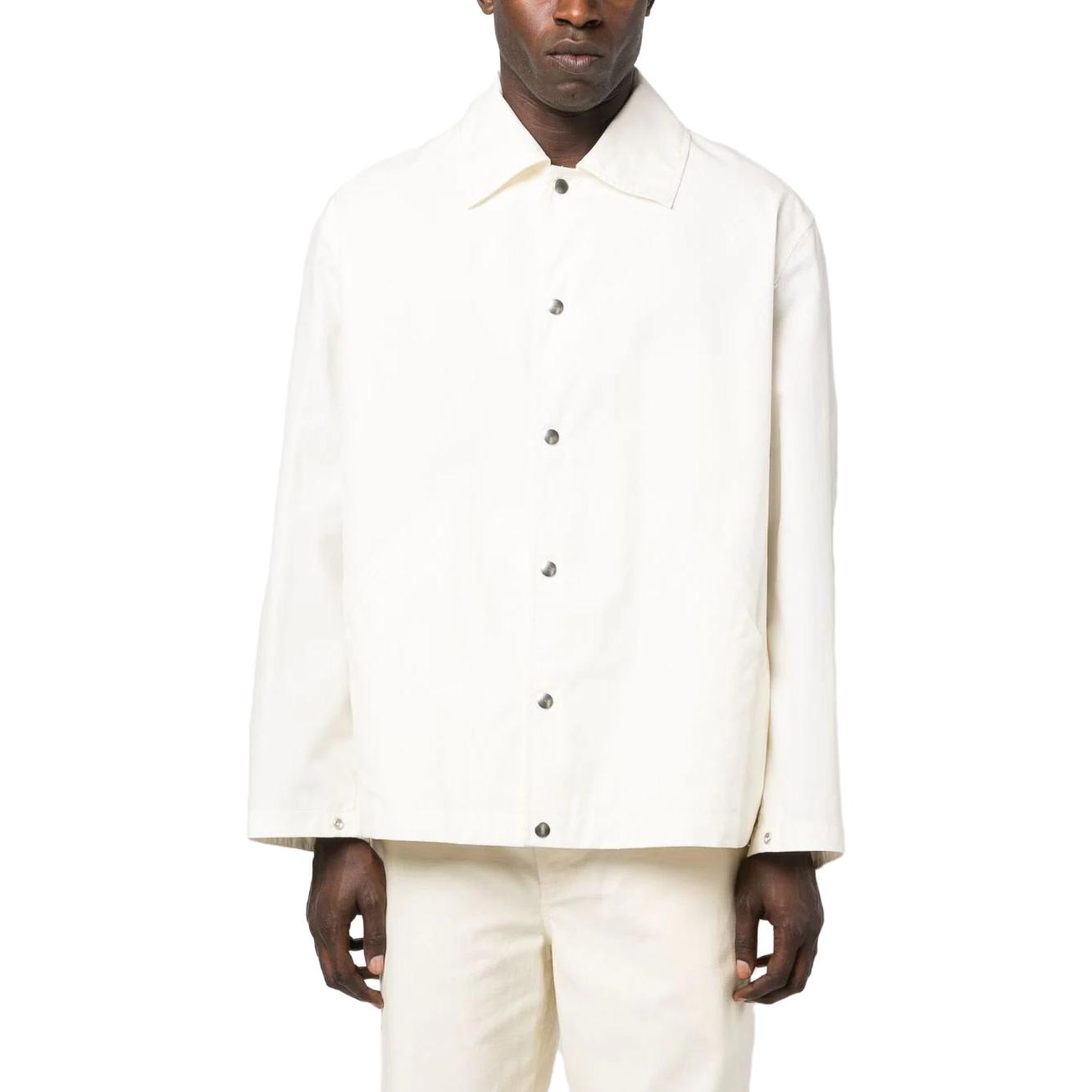 Lookbook Jil Sander SS23 骨白背面Logo印花襯衫外套。 J23BN0003-J45071-103