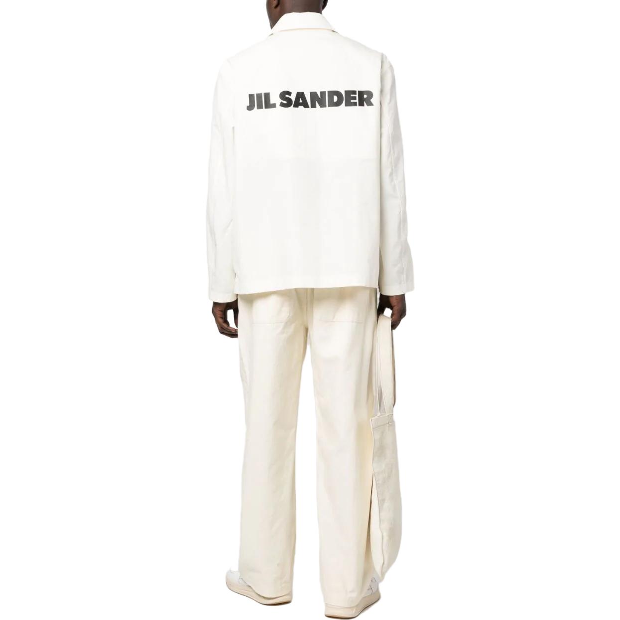 Shop Jil Sander SS23 骨白背面Logo印花襯衫外套。 J23BN0003-J45071-103