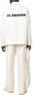 Jil Sander SS23 骨白背面Logo印花襯衫外套。 J23BN0003-J45071-103 Shop Jil Sander SS23 骨白背面Logo印花襯衫外套。 J23BN0003-J45071-103