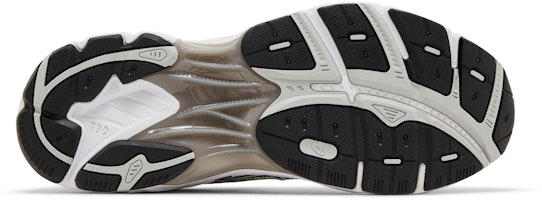 JJJJound x ASICS GT 2160 'Putih Hitam' 1203A554-100 Shop JJJJound x ASICS GT 2160 'Putih Hitam' 1203A554-100