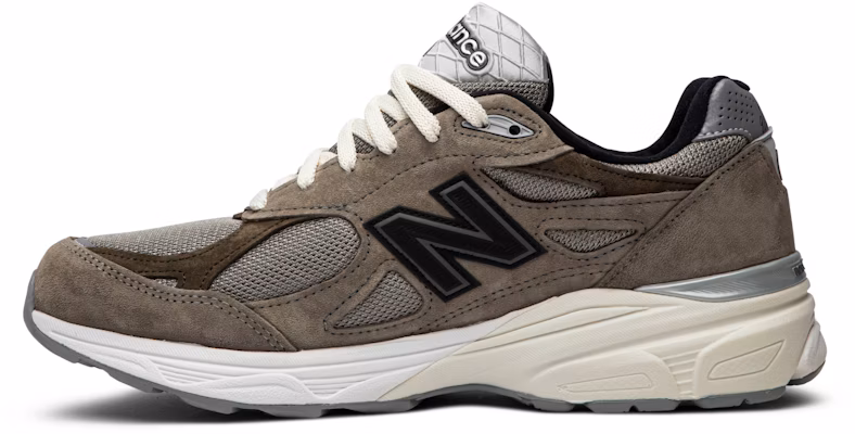 JJJJound x New Balance 990v3 'Urban Grey' AMUS990MC3 Lookbook JJJJound x New Balance 990v3 'Urban Grey' AMUS990MC3
