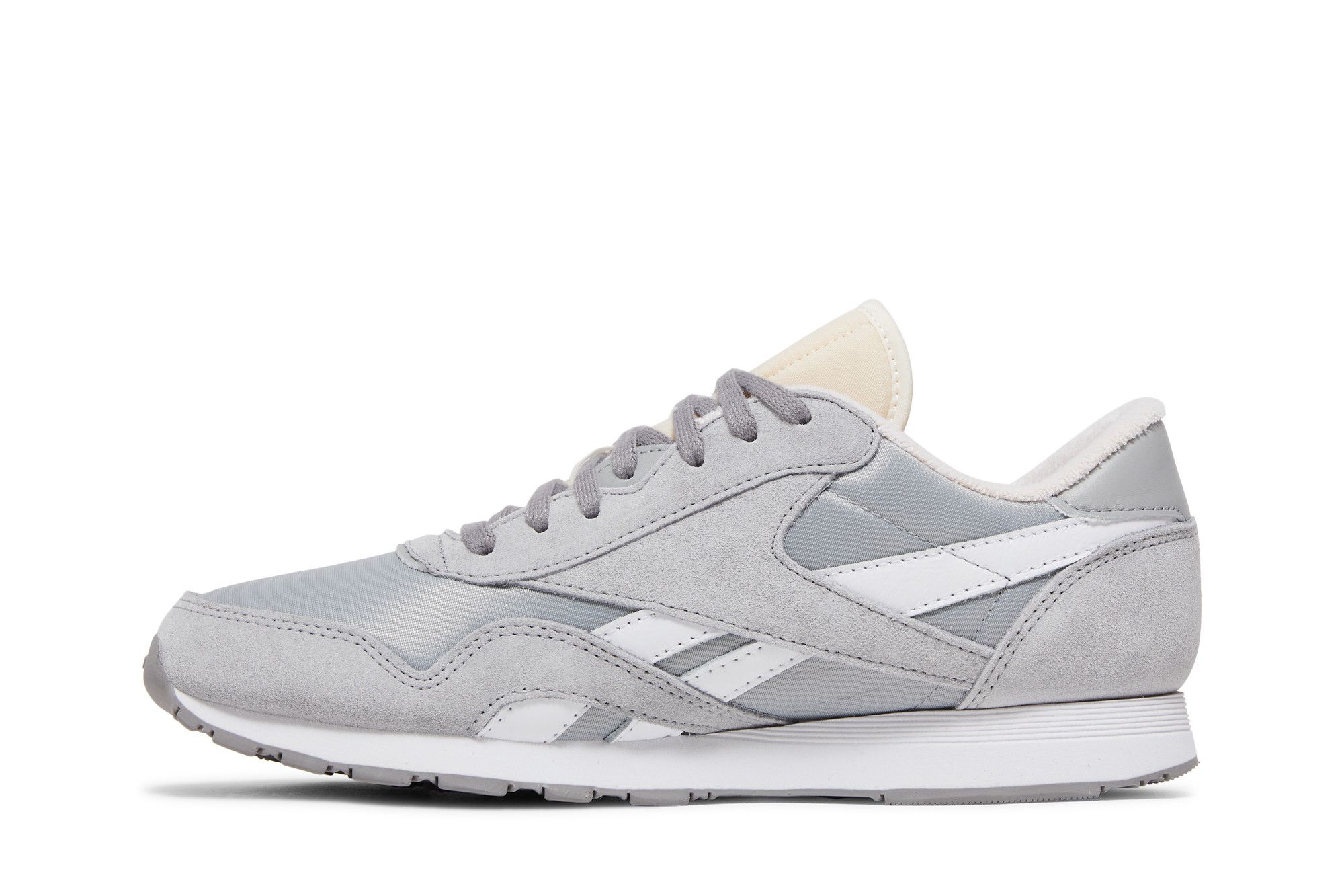 Lookbook JJJJound x Reebok Classic Nylon ''Gris'' JJJJOUND-CLASSIC-NYLON-GREY