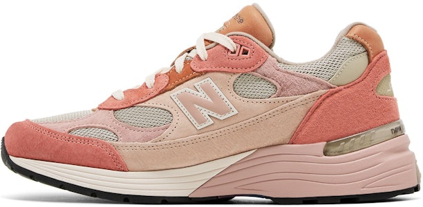 Joe Freshgoods x New Balance 992 Made in USA 'Aged Well' Sepatu Sneakers U992JG1 Lookbook Joe Freshgoods x New Balance 992 Made in USA 'Aged Well' Sepatu Sneakers U992JG1