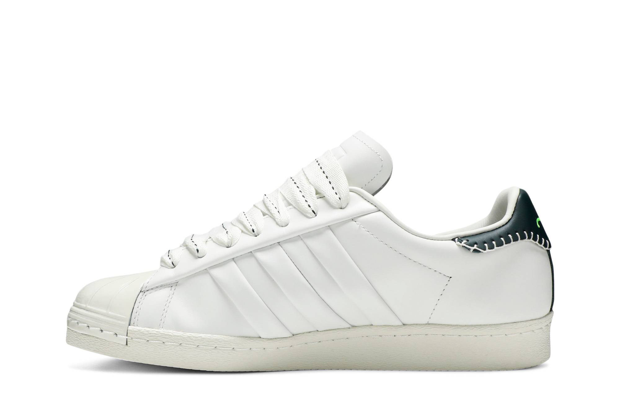 Lookbook 喬納·希爾 x adidas 白色Superstar 'FW7577'