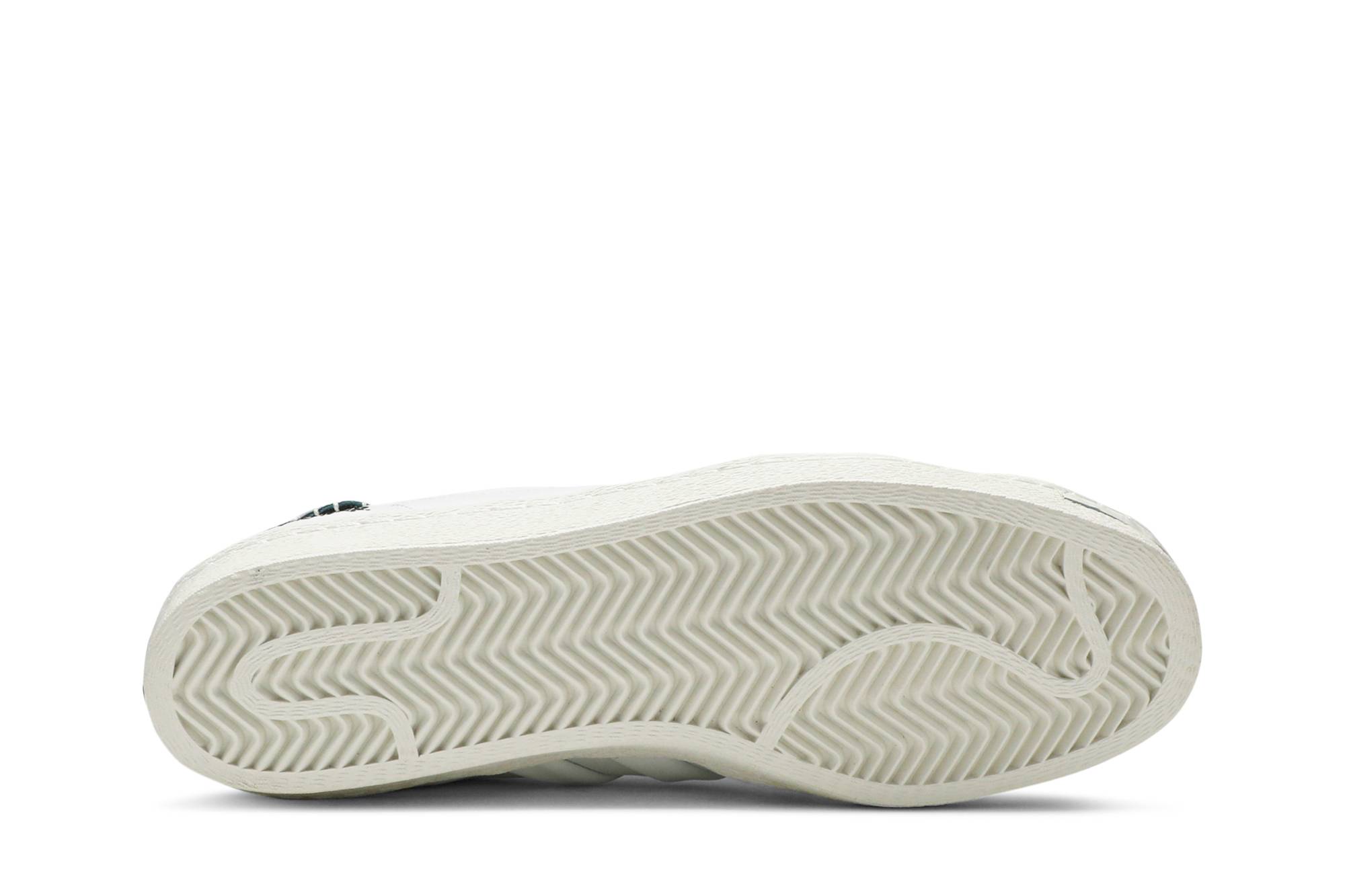 Shop 喬納·希爾 x adidas 白色Superstar 'FW7577'