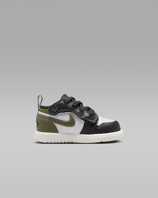 (TD) Jordan 1 Low Alt 'Hitam Hijau Zaitun' DR9747-092 Lookbook (TD) Jordan 1 Low Alt 'Hitam Hijau Zaitun' DR9747-092