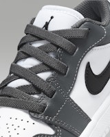 (JR) Jordan 1 Low Alt 'Putih Abu Besi' DR9748-152 Sizing (JR) Jordan 1 Low Alt 'Putih Abu Besi' DR9748-152