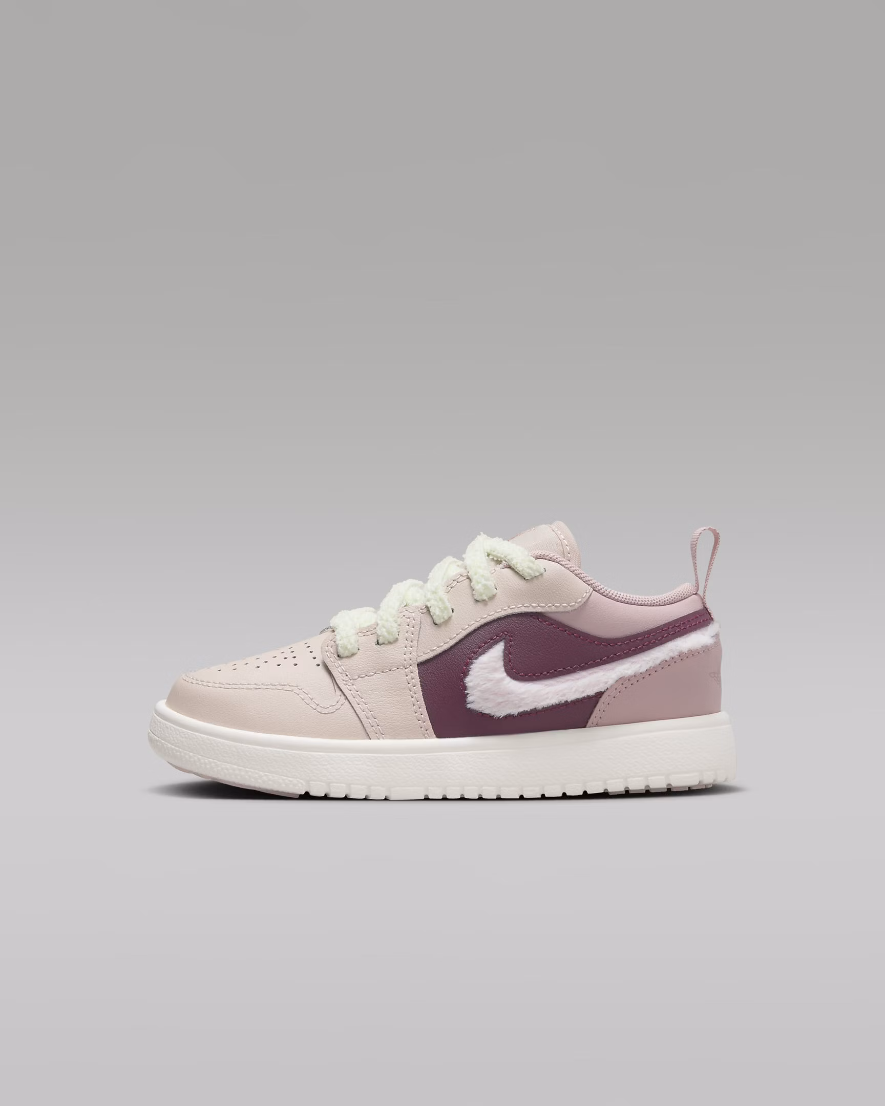 jordan-1-low-alt-se-legend-light-brown-fz-3926-200