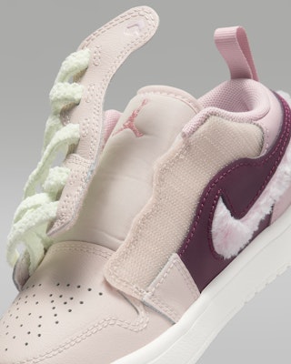 (JR) Jordan 1 Rendah Alt SE 'Coklat Muda Lagenda' FZ3926-200 1