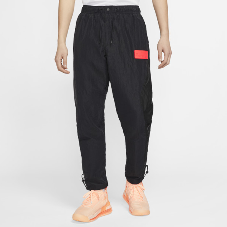 Purchase Jordan 23 Engineered Joggers Negros con Tobillos con Cremallera. CN4581-010