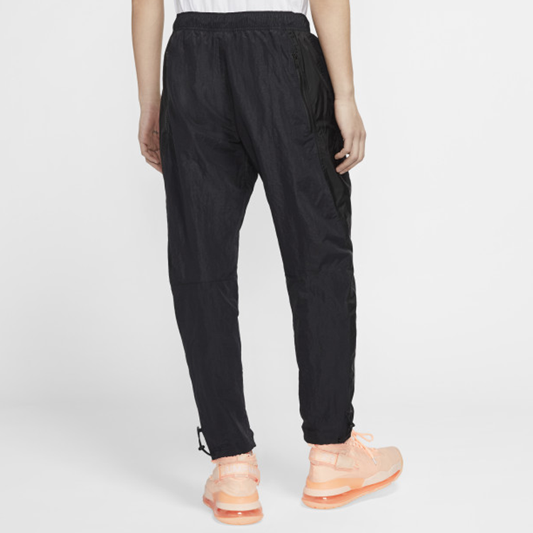 Details for Jordan 23 Engineered Joggers Negros con Tobillos con Cremallera. CN4581-010