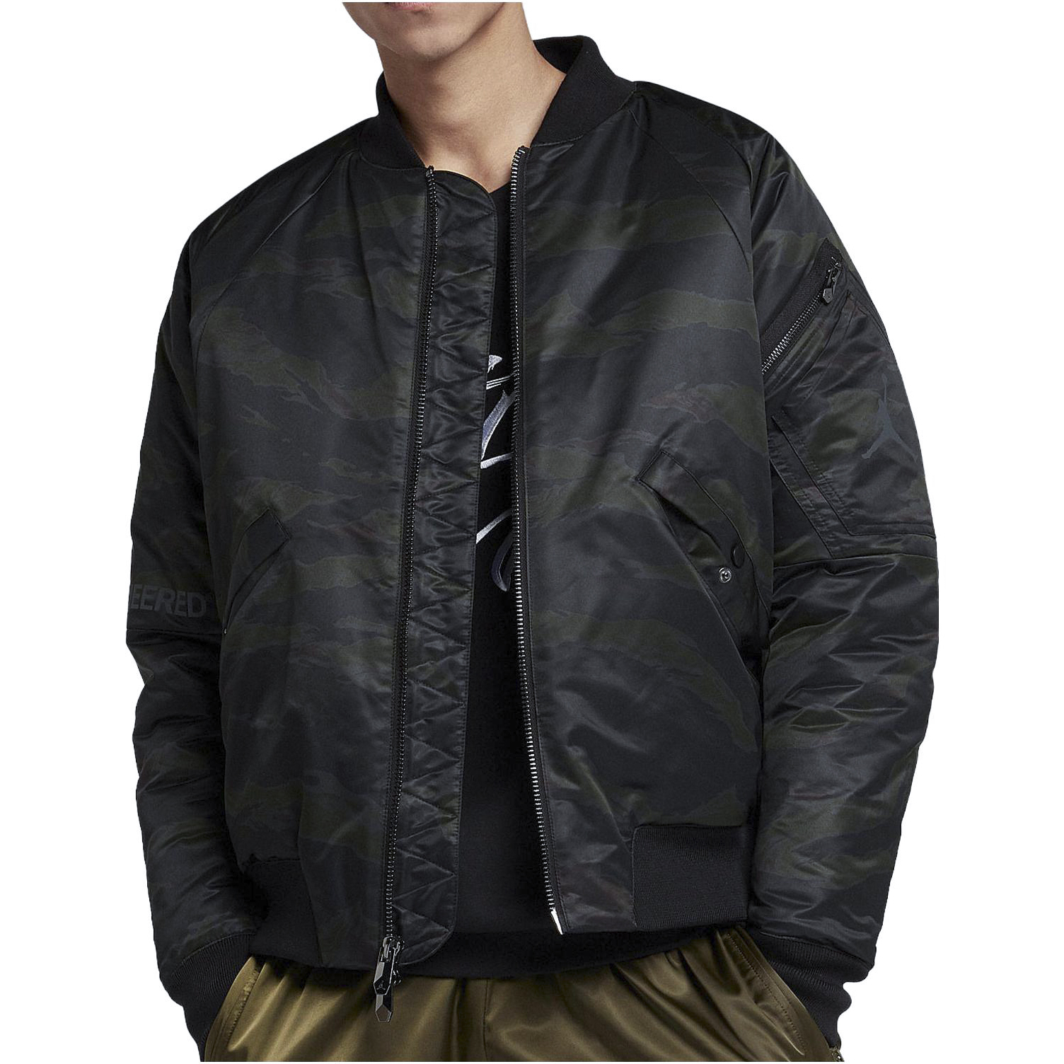 Shop Chaqueta Casual Jordan Negra de Manga Larga con Cremallera. AH0687-013