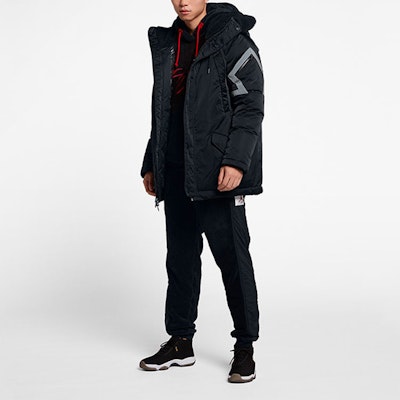 乔丹黑色冬季连帽羽绒长款厚外套 AA1952-010 Purchase 乔丹黑色冬季连帽羽绒长款厚外套 AA1952-010