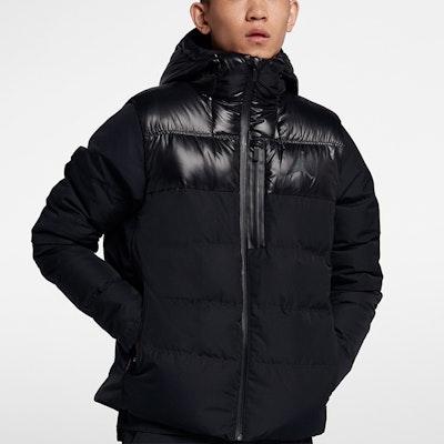 乔丹黑色冬季保暖羽绒连帽篮球夹克 924676-010 Shop 乔丹黑色冬季保暖羽绒连帽篮球夹克 924676-010