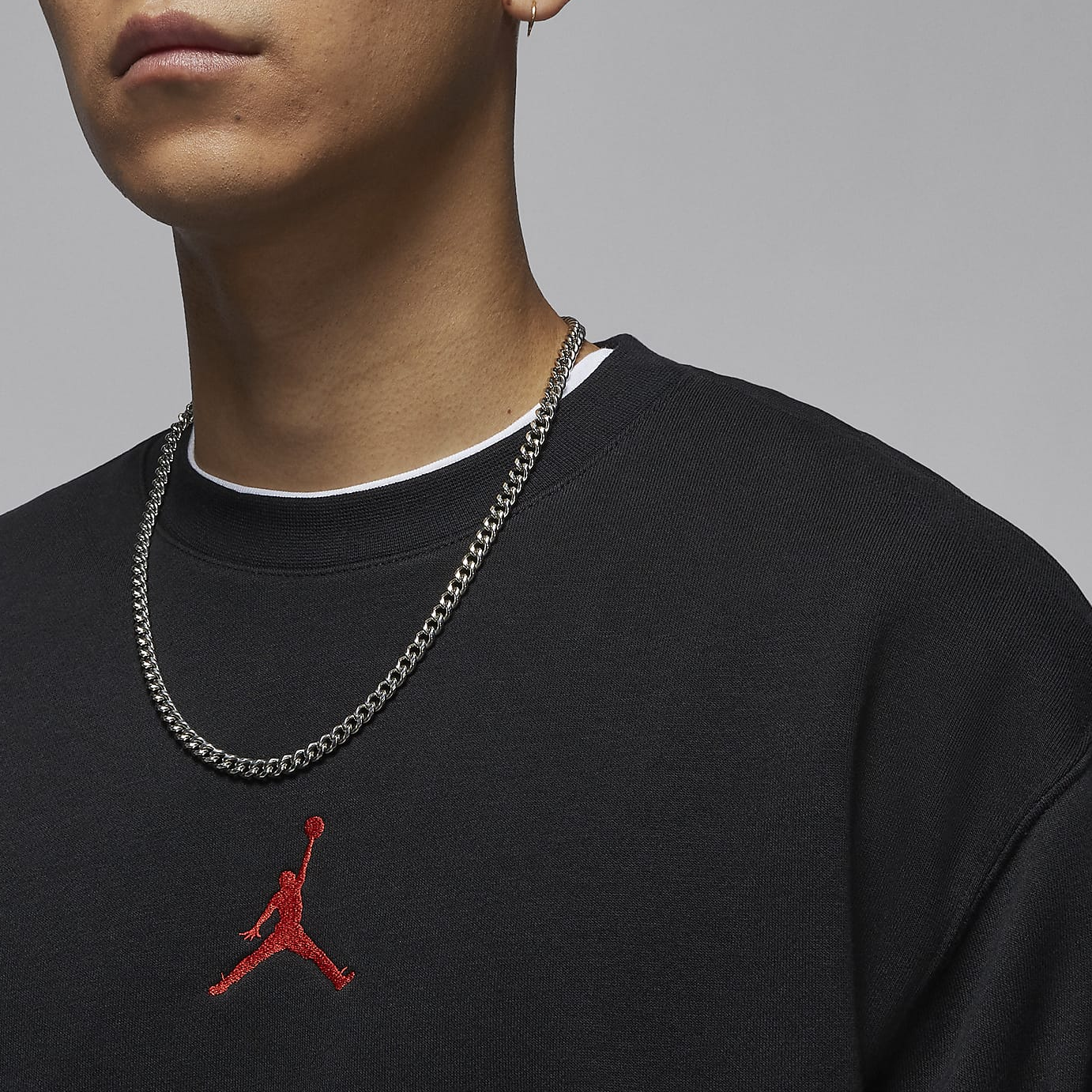 Details for Sudadera Negra de Manga Larga y Cuello Redondo Jordan cómoda HV1750-010