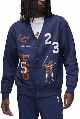 Chaqueta de punto azul marino Jordan Eastside Golf con parche bordado y manga larga. DV5430-410 Buy Chaqueta de punto azul marino Jordan Eastside Golf con parche bordado y manga larga. DV5430-410