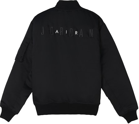 조던 에센셜 블랙 봄버 재킷 자수 로고 멀티 포켓 DV7613-010 Lookbook 조던 에센셜 블랙 봄버 재킷 자수 로고 멀티 포켓 DV7613-010