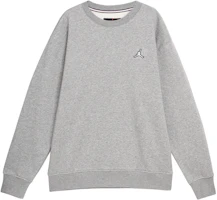 Jordan Essentials Embroidered Logo Crewneck Pullover Sweatshirt Grey () DQ7521-091 Jordan Essentials Embroidered Logo Crewneck Pullover Sweatshirt Grey () DQ7521-091