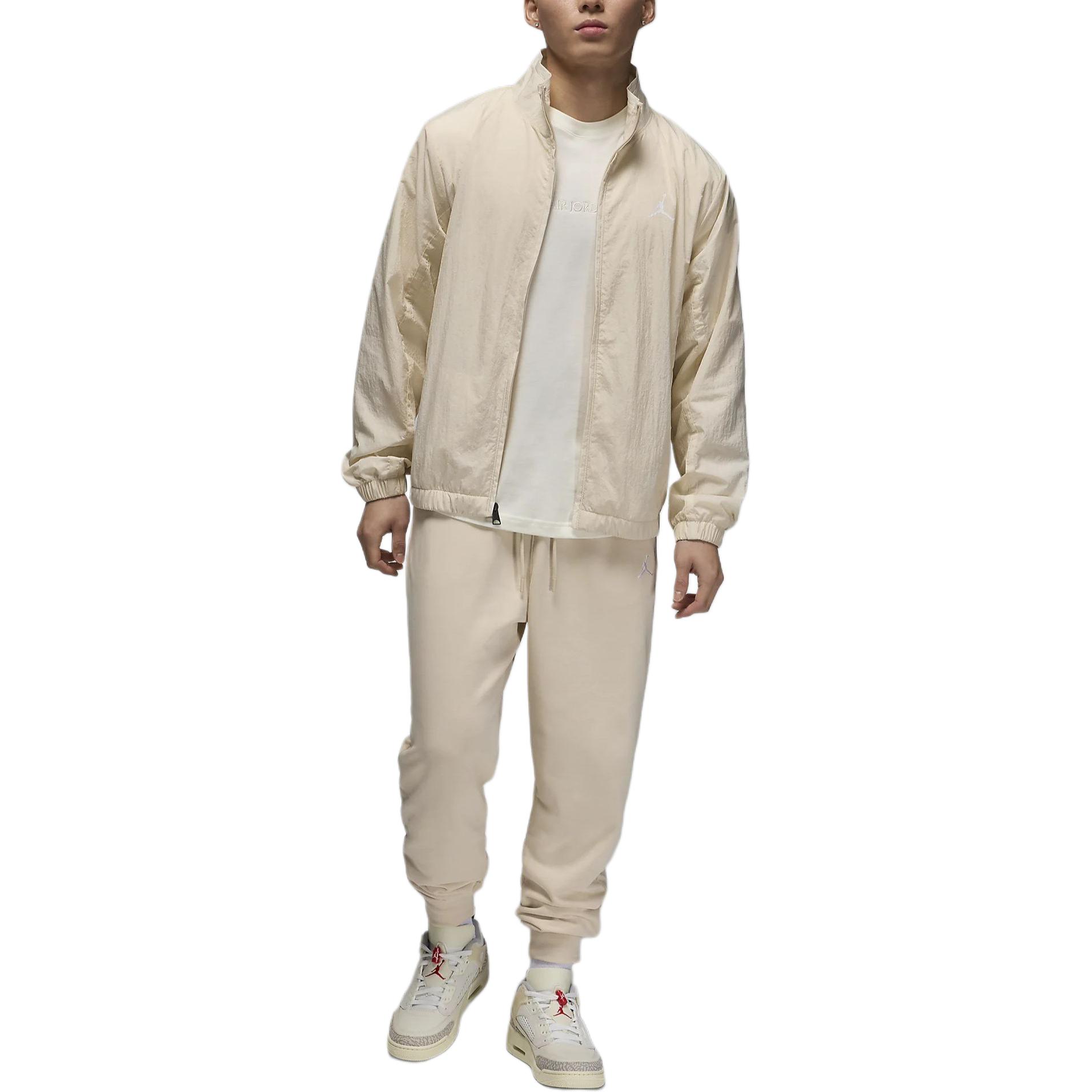 Shop 乔丹Essentials卡其色拉链夹克休闲外套 FN4538-203
