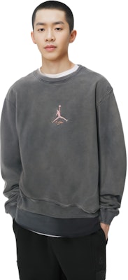 Jordan Flight Heritage Fleece Crew Sweatshirt Embroidered Logo Dark Grey DO2308-010 Sizing Jordan Flight Heritage Fleece Crew Sweatshirt Embroidered Logo Dark Grey DO2308-010