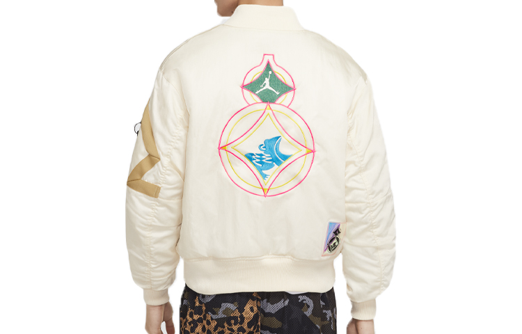 Lookbook 조던 아이보리 화이트 바시티 봄버 자켓 CU1700-110