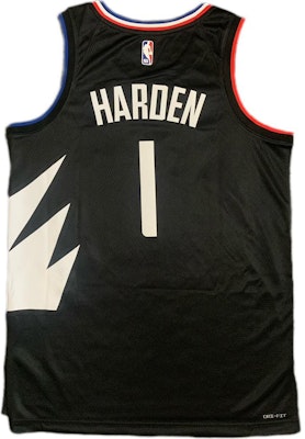 Jersi Jordan James Harden 1 LA Clippers Black Statement Edition Unisex Hitam. DO9562-010 Lookbook Jersi Jordan James Harden 1 LA Clippers Black Statement Edition Unisex Hitam. DO9562-010