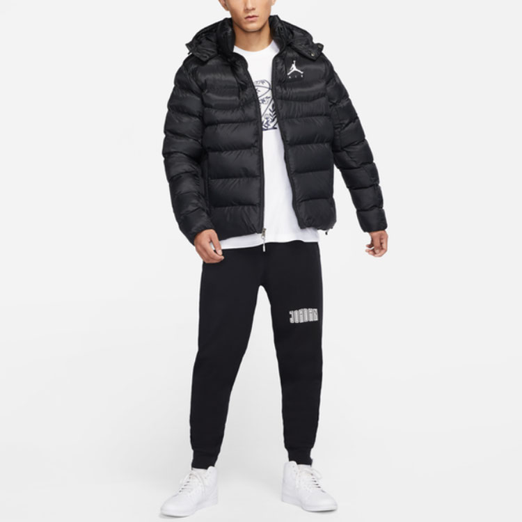 Shop 乔丹Jumpman Air男子黑色冬季拉链连帽卫衣夹克. DN3402-010