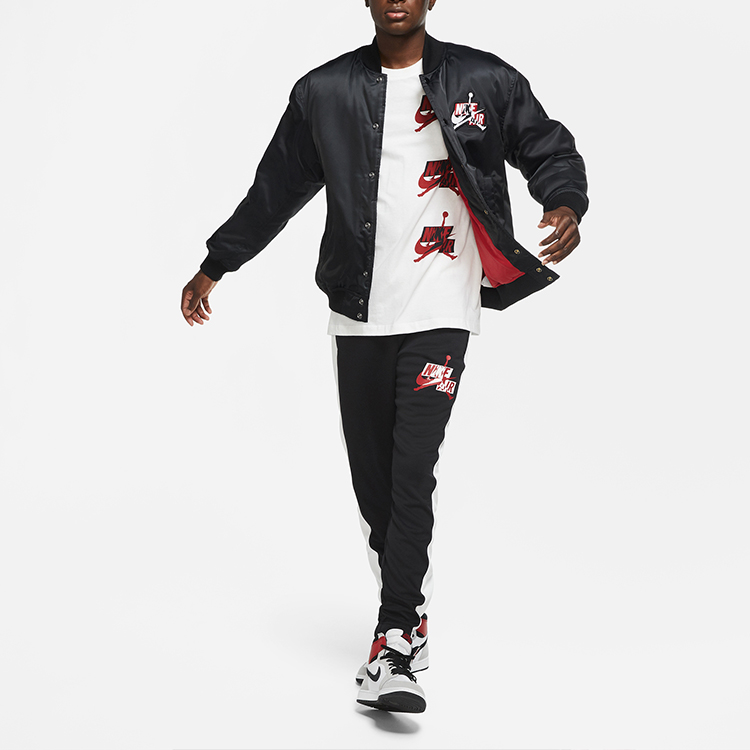 Shop 乔丹Jumpman经典款黑色冬季棒球棉夹克 CT3462-010