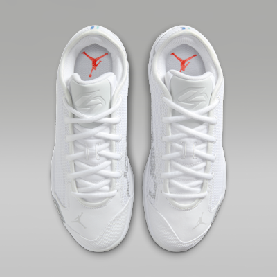 Shop Jordan Luka 77 "Triple White" Putih/Perak Metalik/Abu Photon IF1611-100