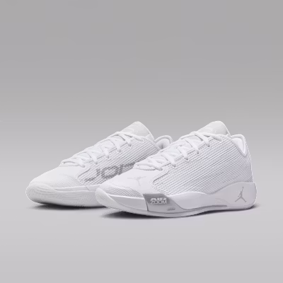 Jordan Luka 77 "Triple White" Putih/Perak Metalik/Abu Photon IF1611-100 Purchase Jordan Luka 77 "Triple White" Putih/Perak Metalik/Abu Photon IF1611-100