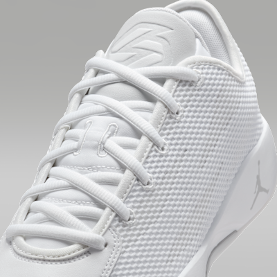 Sizing Jordan Luka 77 "Triple White" Putih/Perak Metalik/Abu Photon IF1611-100