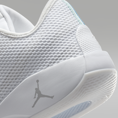 Cheap Jordan Luka 77 "Triple White" Putih/Perak Metalik/Abu Photon IF1611-100