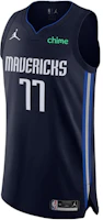 Order Jordan Luka Doncic 77 Dallas Mavericks Navy Jersey Tanpa Lengan Lelaki. CV8849-423