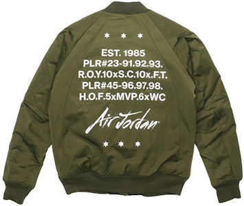 Chaqueta Bomber Jordan MA-1 Parche Logo Hombre Verde Militar. CK1358-395 Lookbook Chaqueta Bomber Jordan MA-1 Parche Logo Hombre Verde Militar. CK1358-395