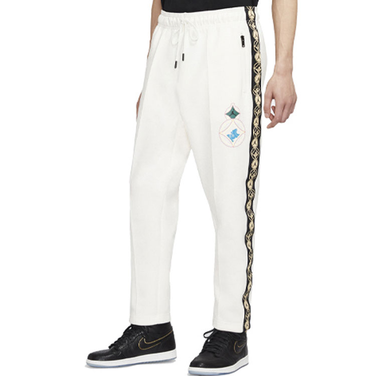 Details for 乔丹复古拼接运动裤淡象牙色 CU2327-110