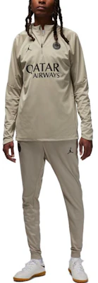 Jordan Retro Baju Sejuk Cetakan Sukan DZ0584-231 Lookbook Jordan Retro Baju Sejuk Cetakan Sukan DZ0584-231